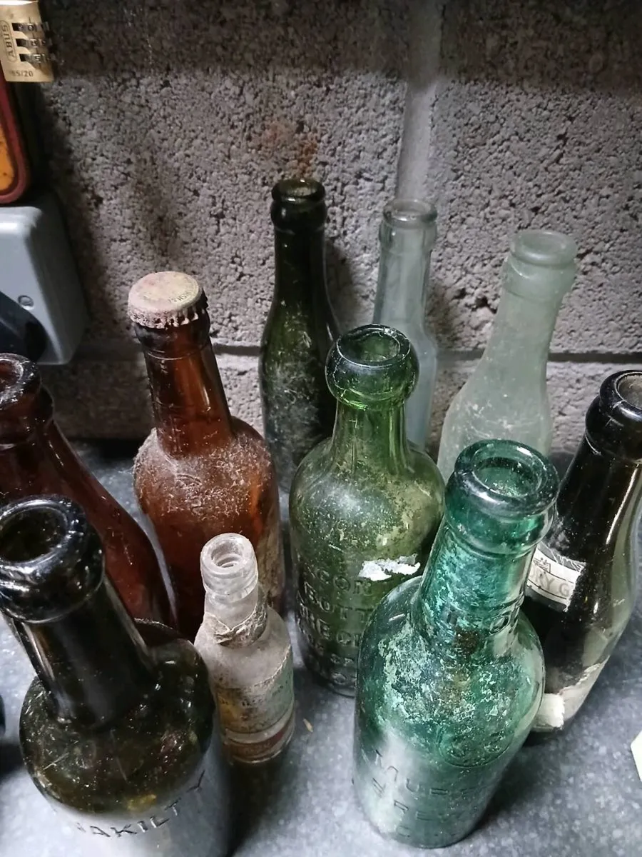 Old bottles - Image 1