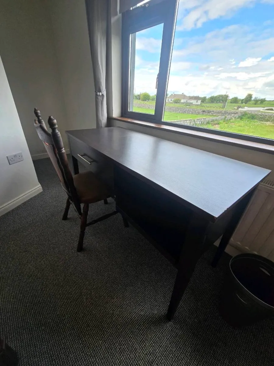 Desk solid wood - Image 1