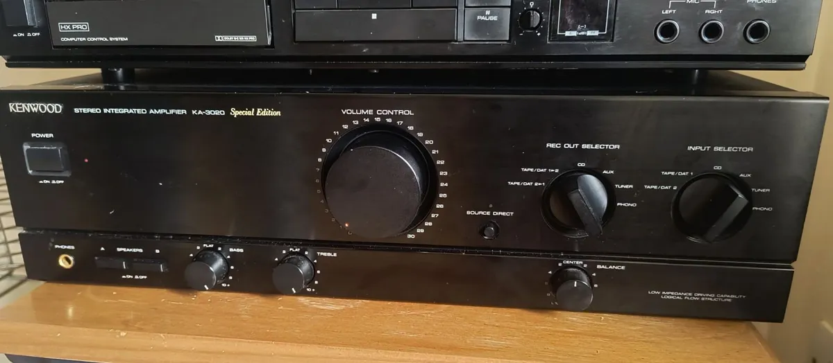 Amplifier Kenwood KA-3020SE. Japan - Image 2