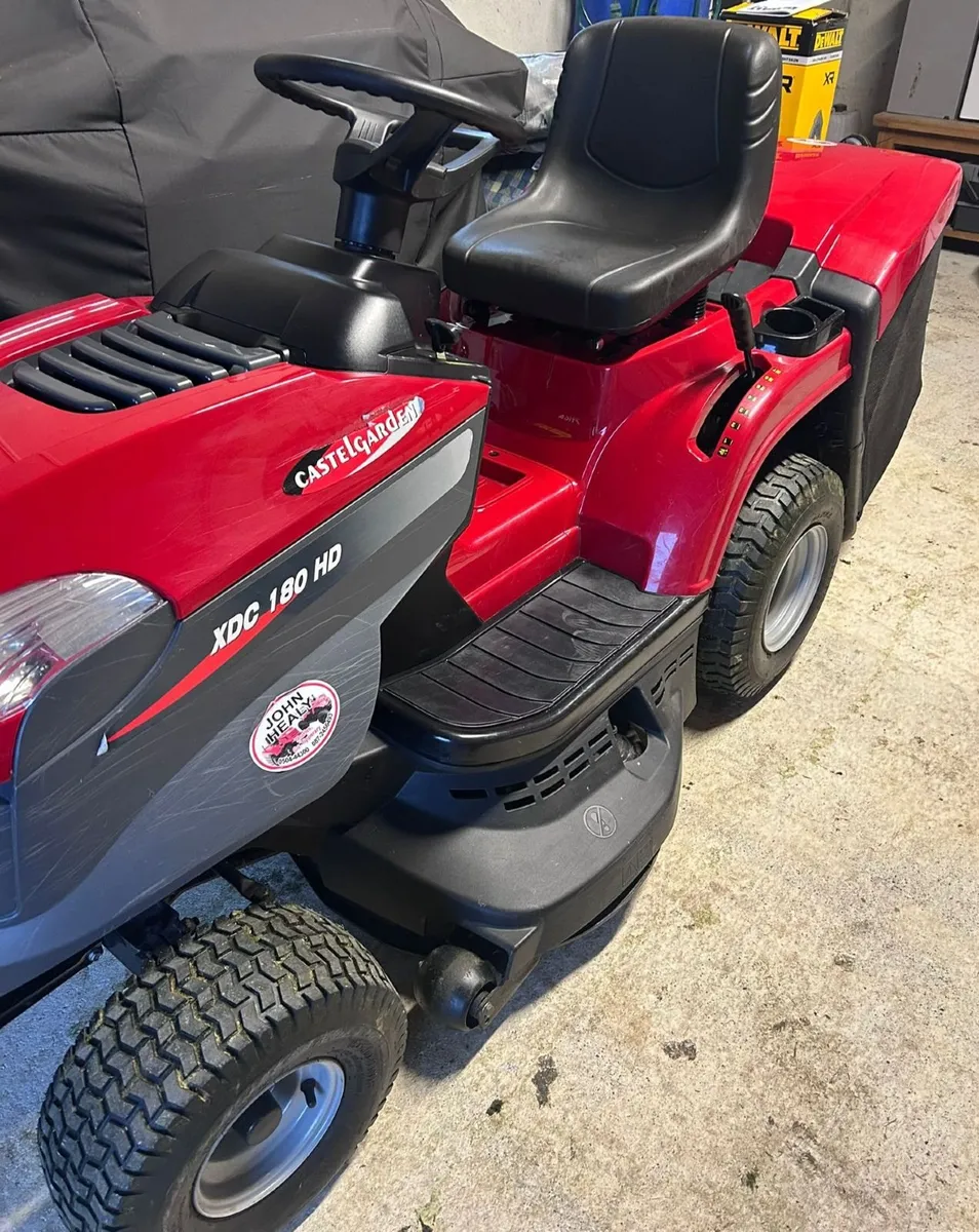Castelgarden XDC 180 HD Ride on Mower - Image 3