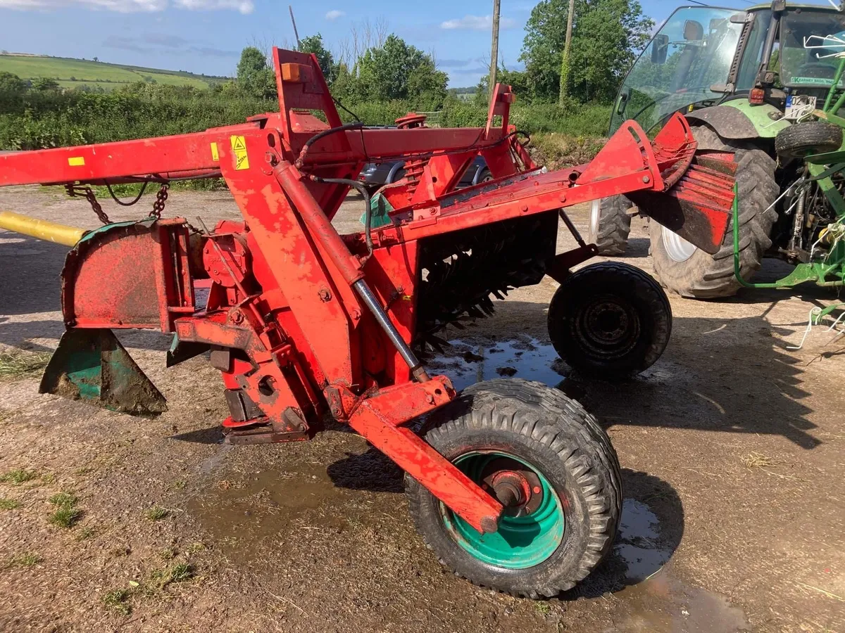 Kneverland trailed mower - Image 3