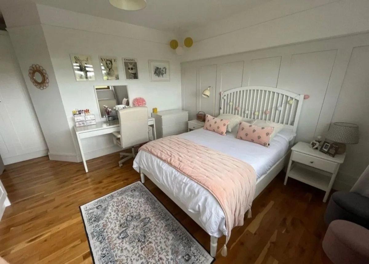 Bed - Image 2