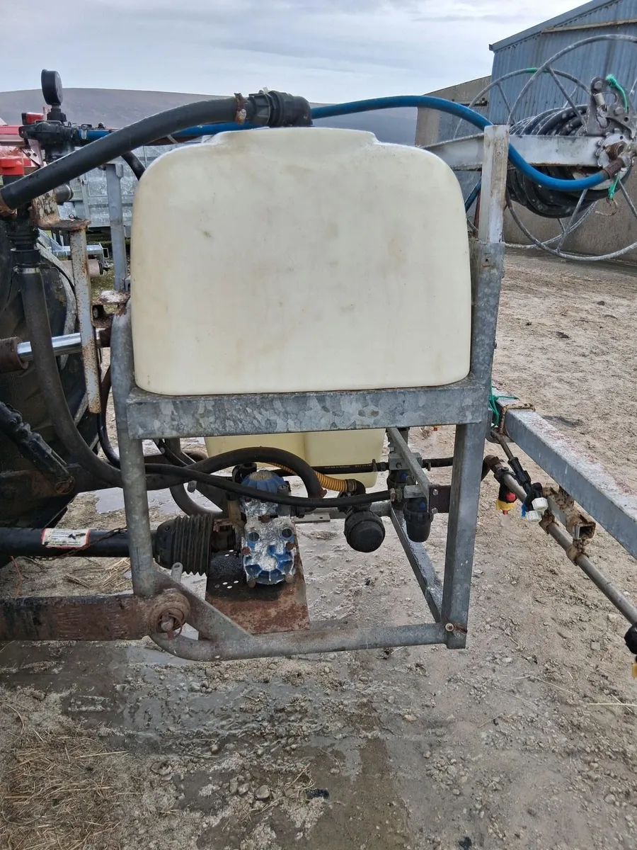 Tractor sprayer - Image 2