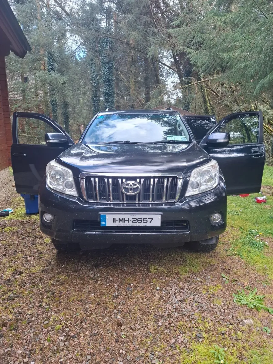 Toyota Land Cruiser 2011 - Image 3