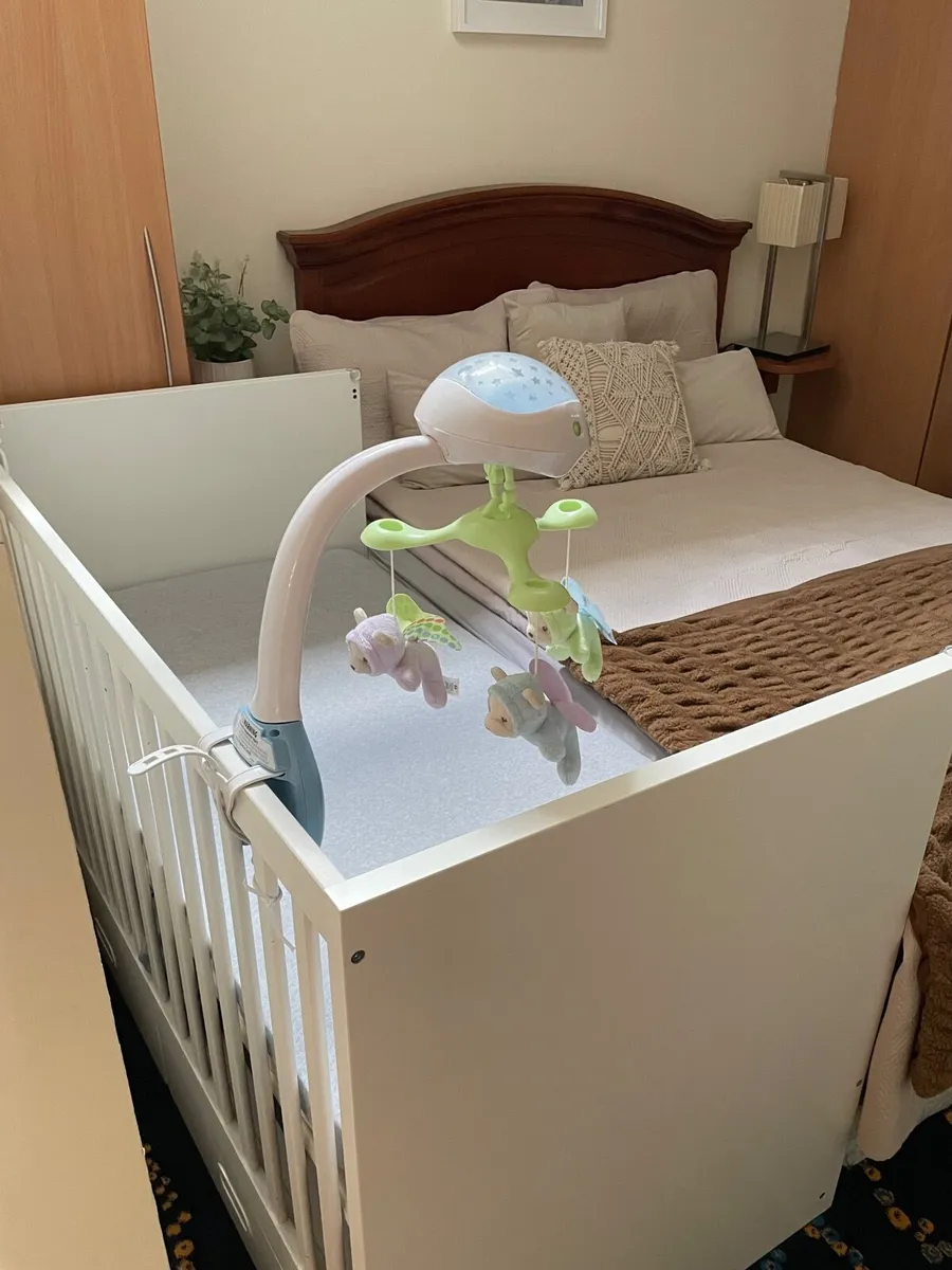Baby cot - Image 1