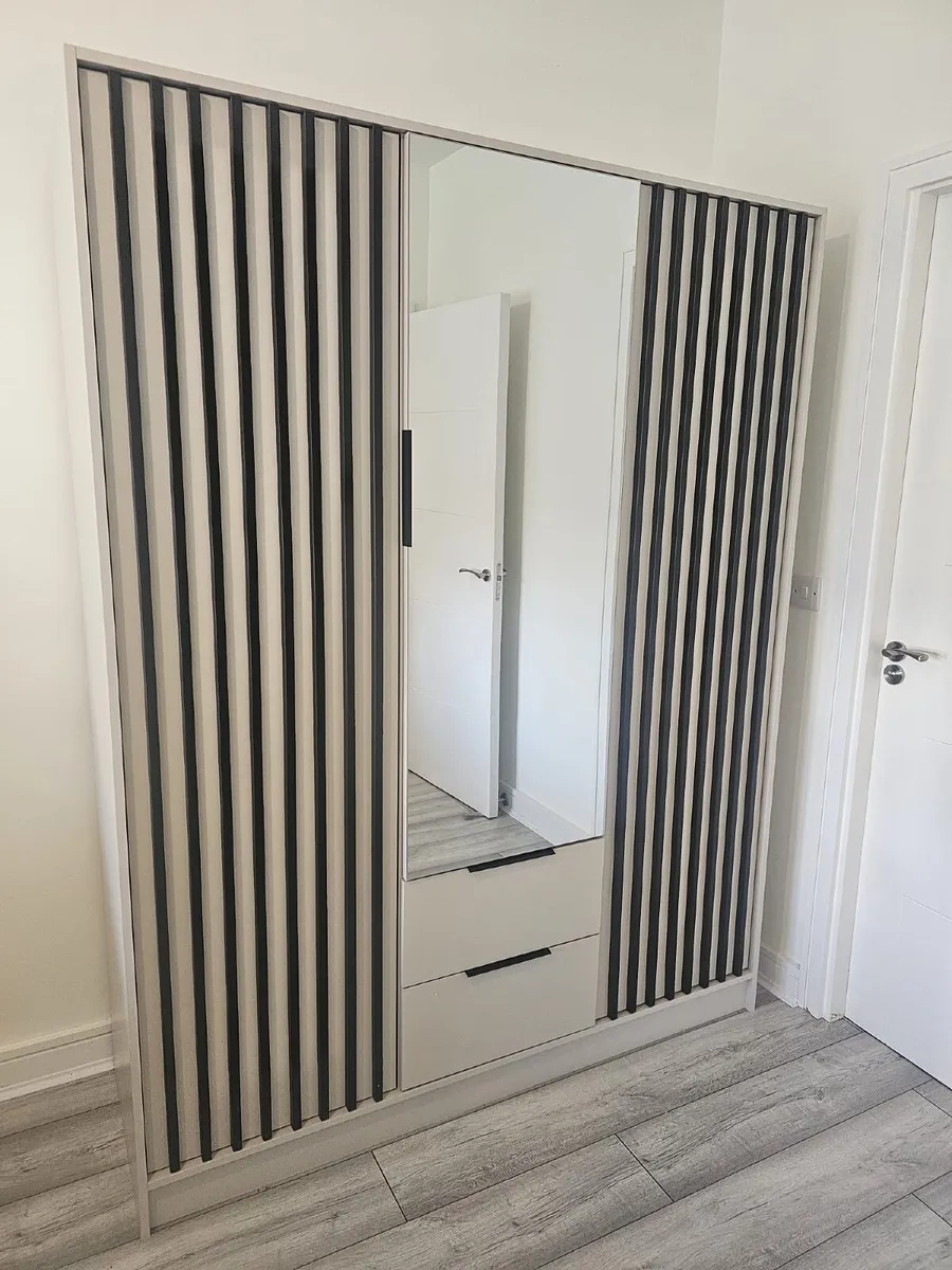 Wardrobe NELLY 3D 155cm *FREE DELIVERY - Image 1