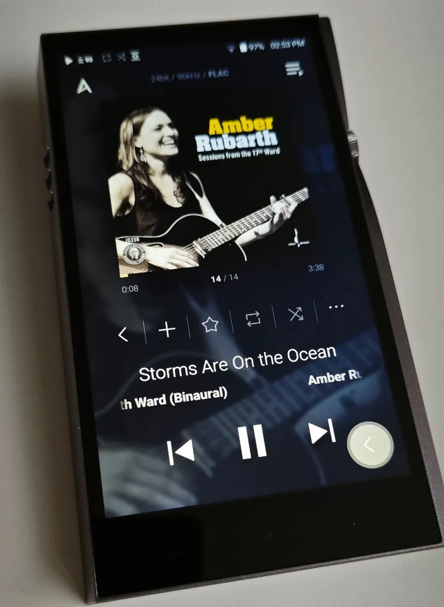 Astell&Kern SE100 Digital Audio Player - Image 2