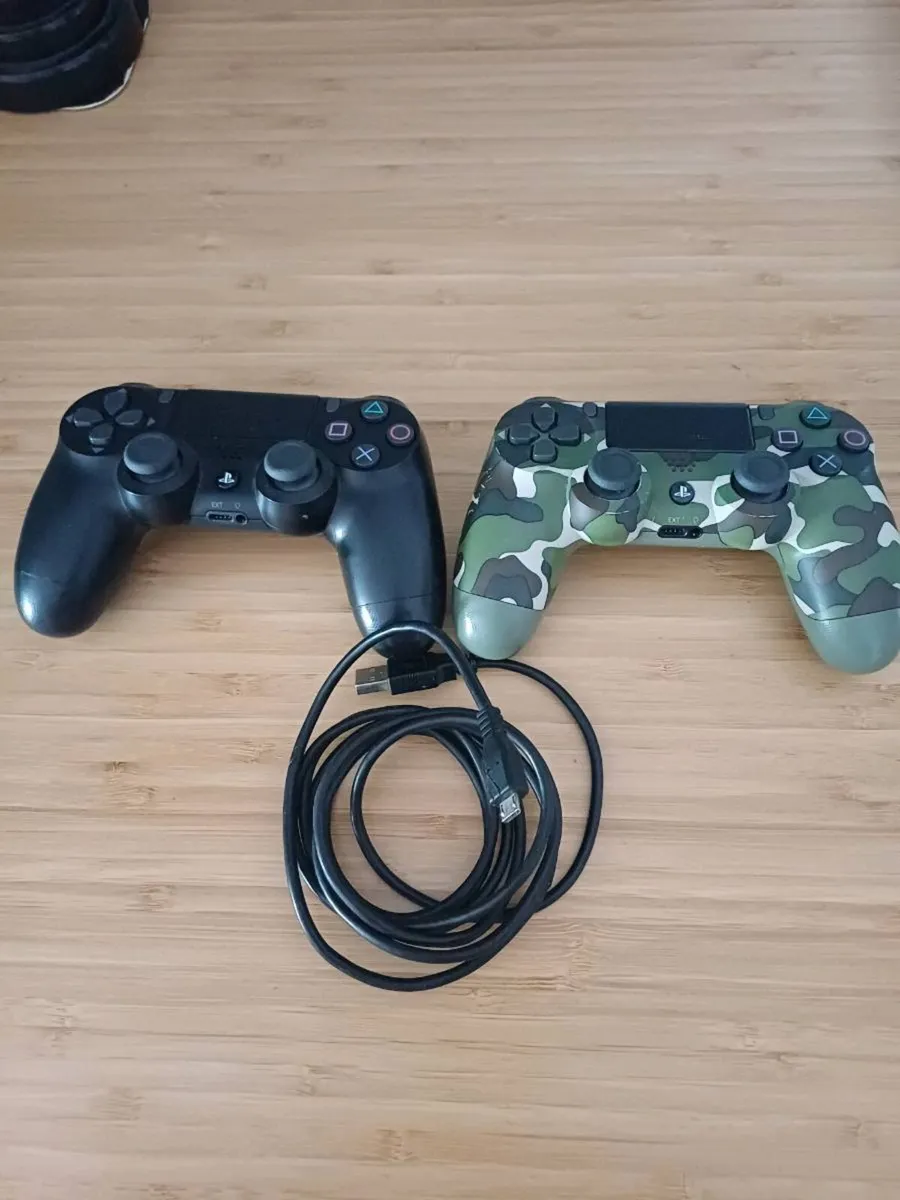 Playstation 4 - x2 Controllers - x6 Games - Image 4