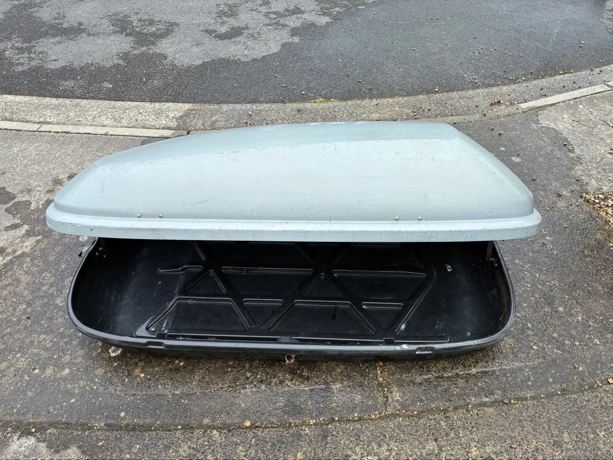 Roof Box - Image 3
