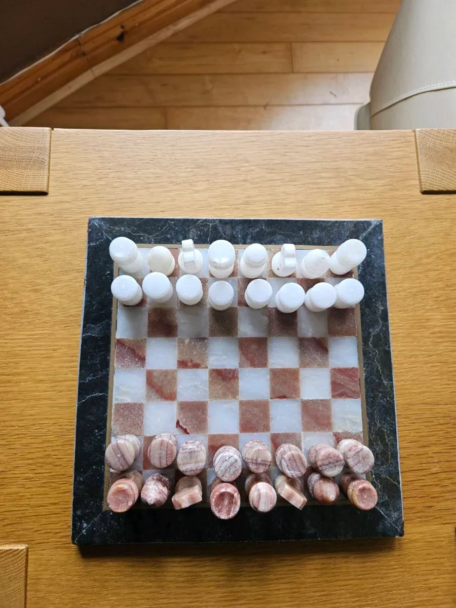 Marble Chess Set - Image 3