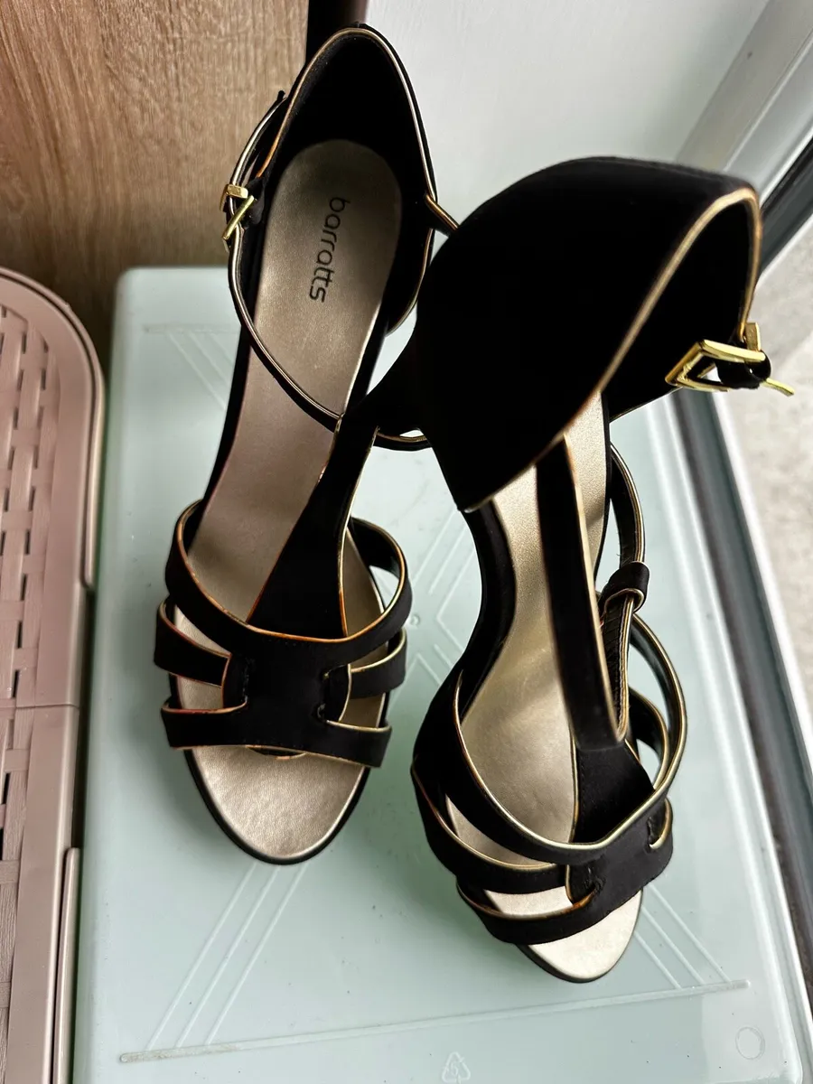 Ladies shoes - Image 2