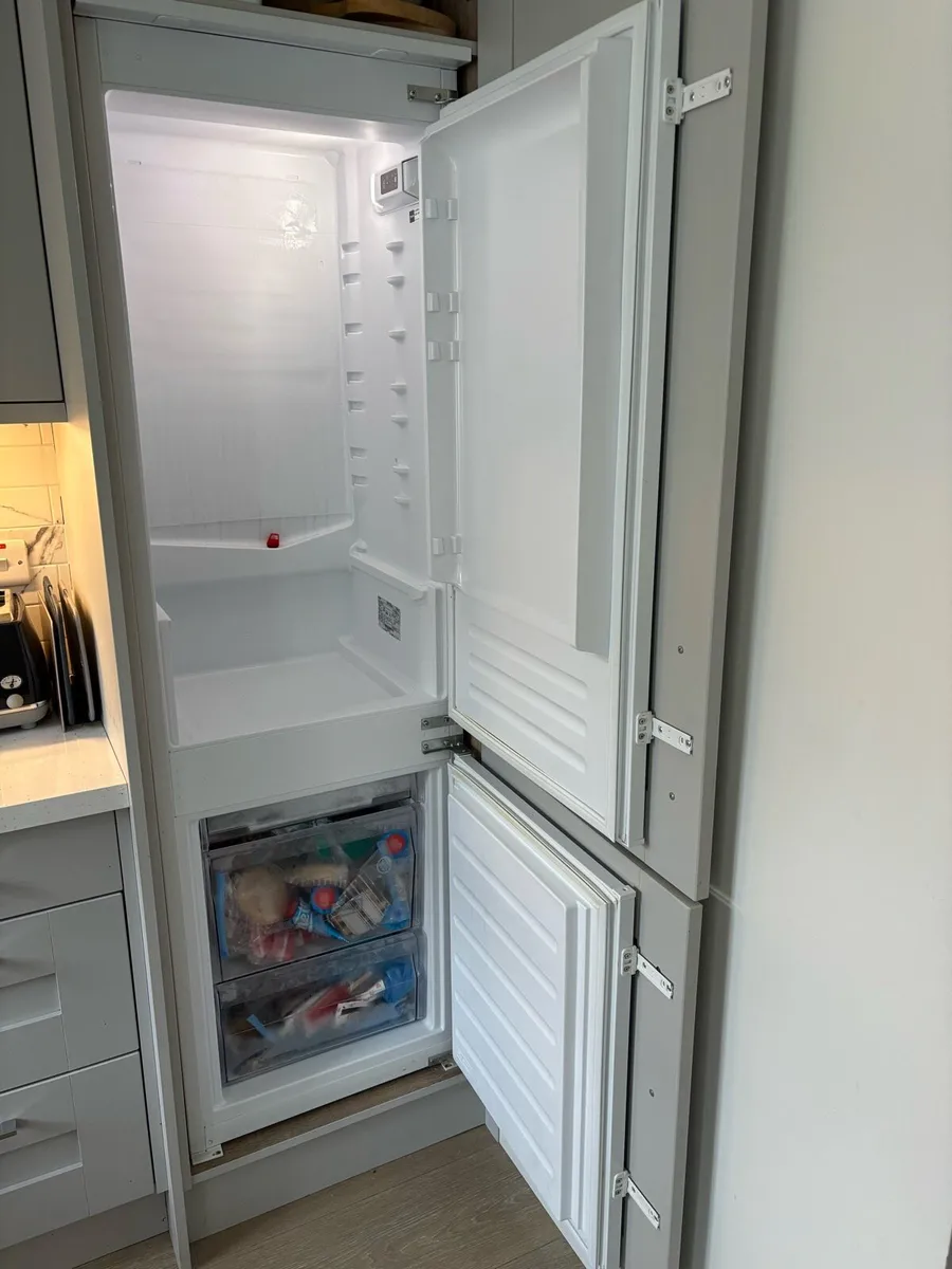 Whirlpool integrated fridge freezer - Image 1