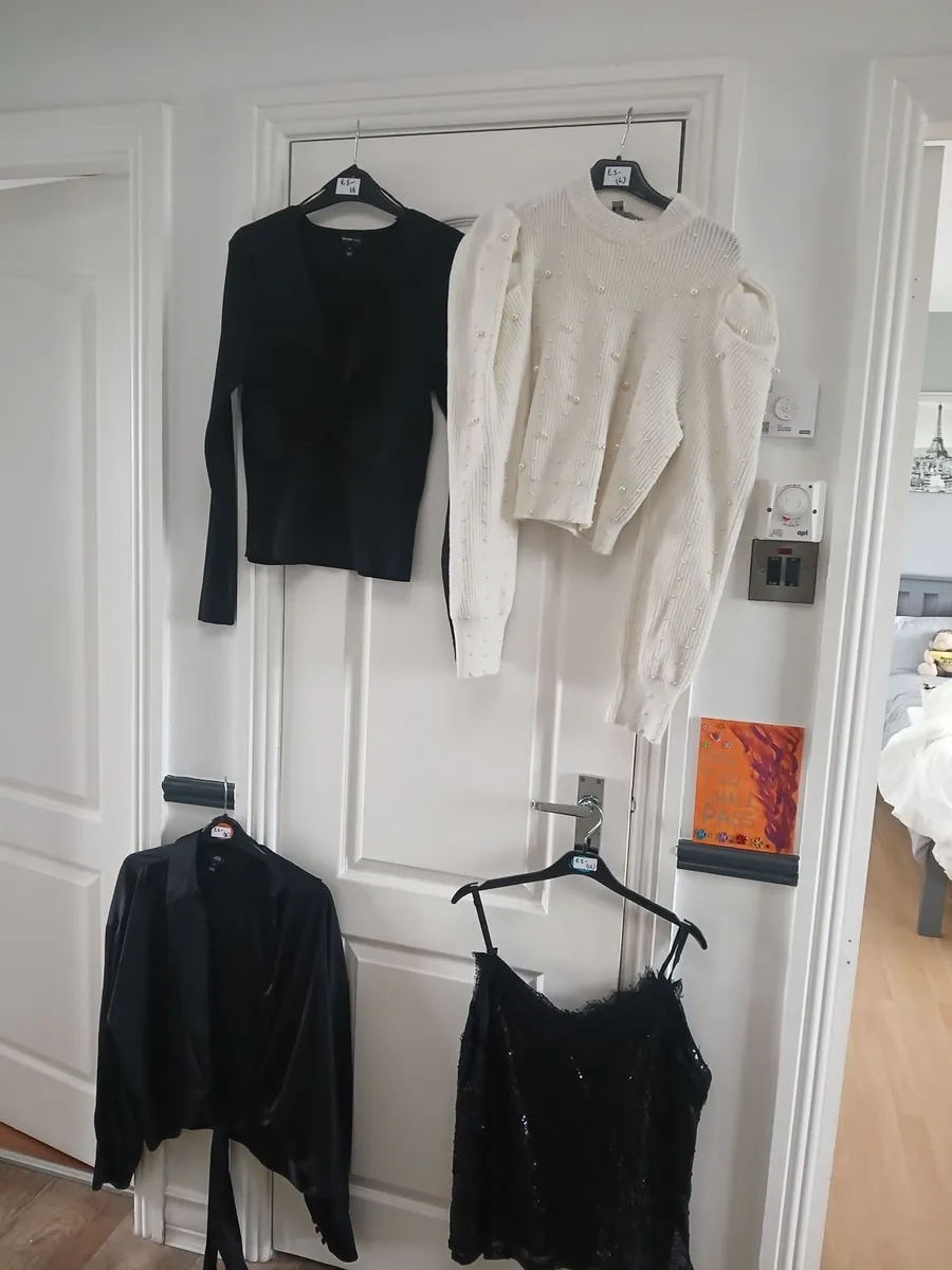 Ladies clothes - Image 3