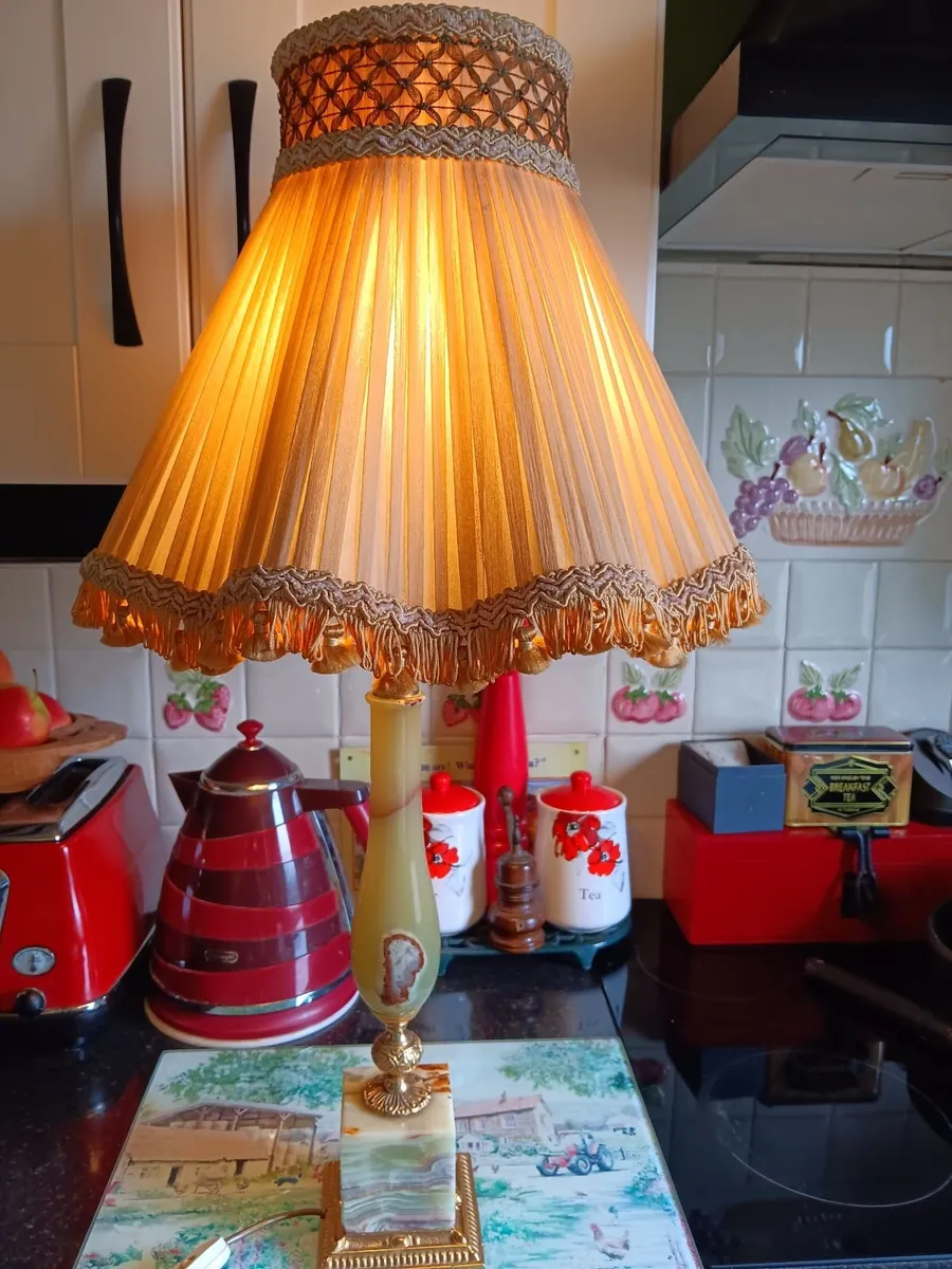 Vintage onyx table lamp - Image 2