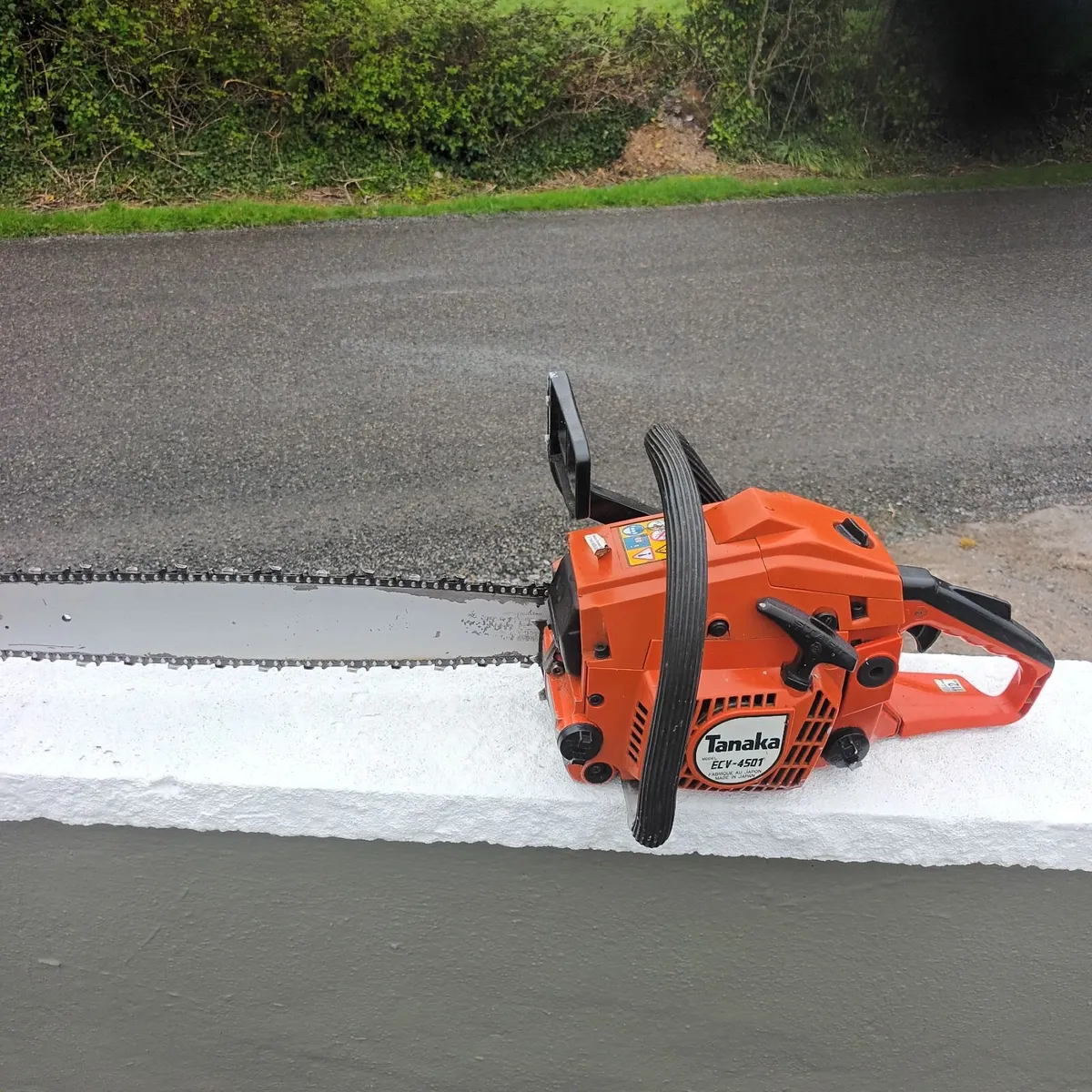 Chainsaw and hedgecutter - Image 3