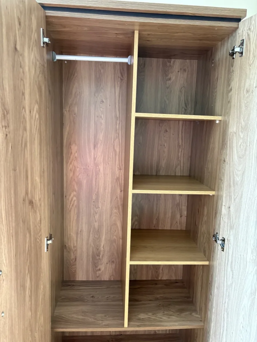 Wardrobe - Image 4