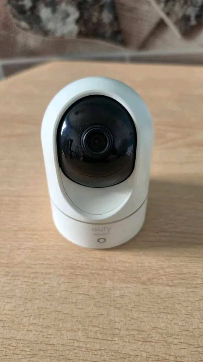 EUFY Indoor security cam E220 - Image 2