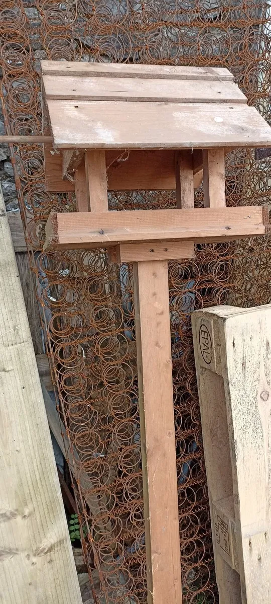 Bird House on Pole - Image 2