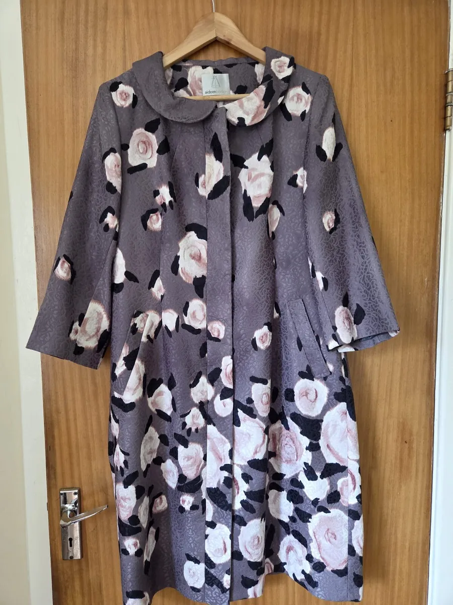 Mother of the bride outfit - Image 2