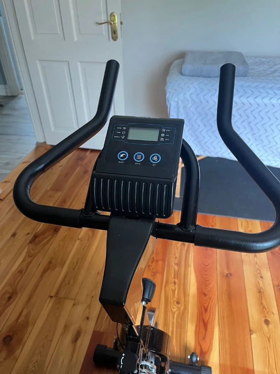 Exercise bike - Image 4