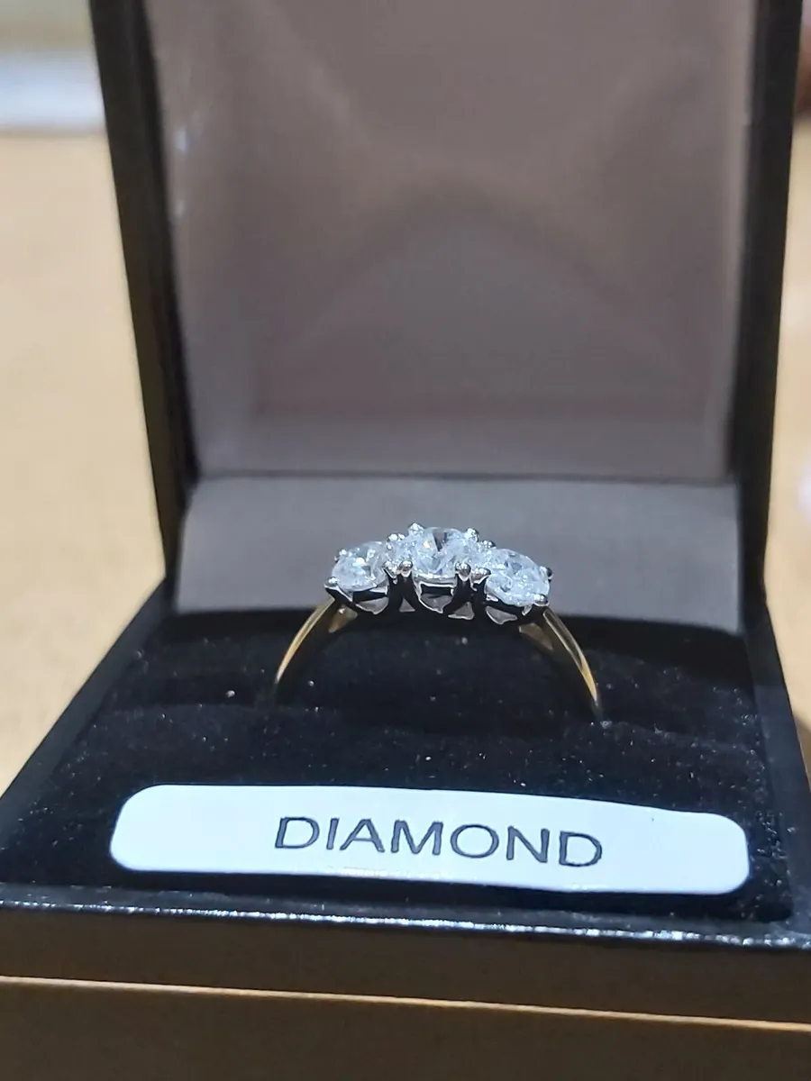 3 Stone Diamond Engagement Ring - Image 3