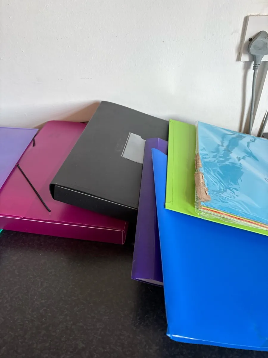 Office supplies - Image 1