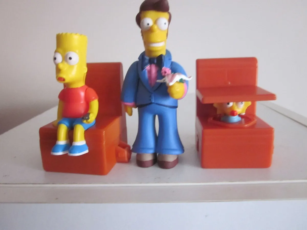 2008 Burger King  The Simpsons Bart+ Maggie Toy Co - Image 1