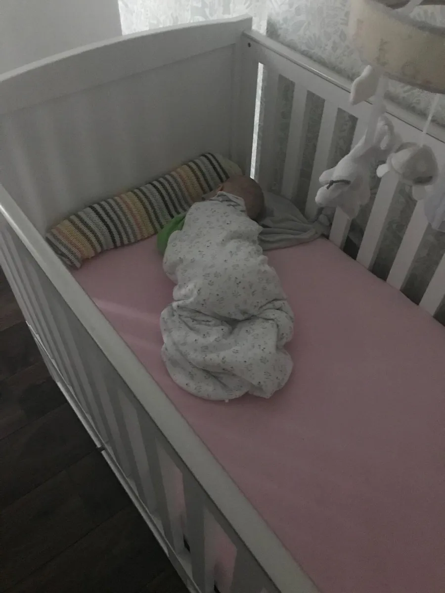 Cot bed - Image 2
