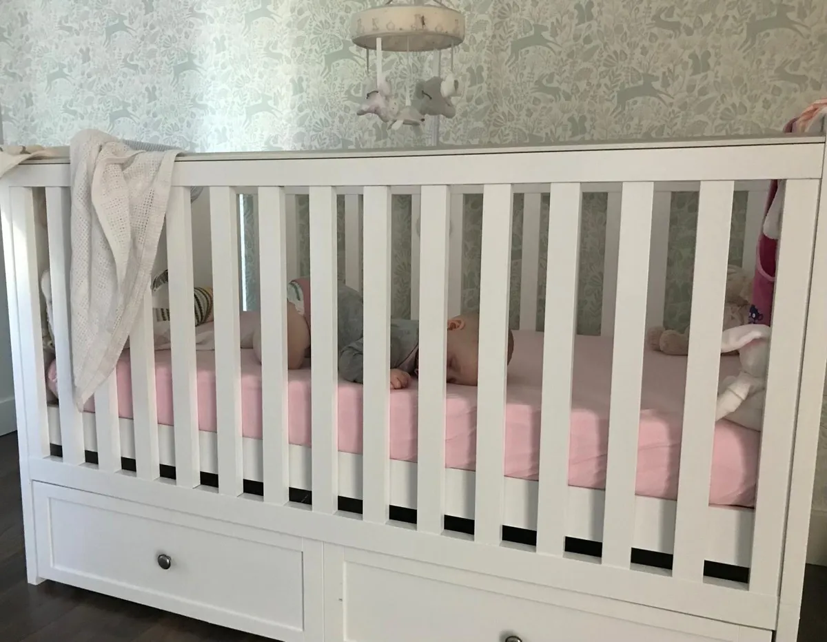 Cot bed - Image 1