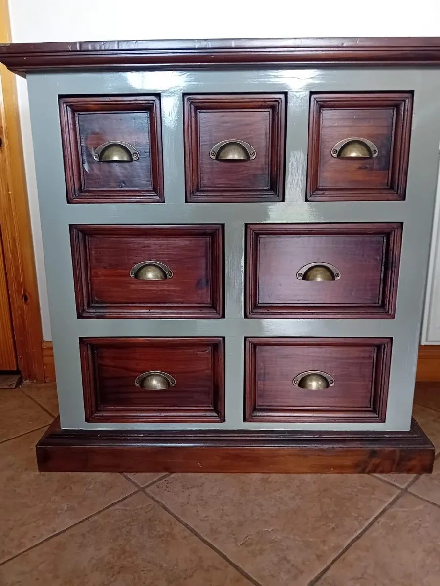 7 Drawer cabinet - Image 1