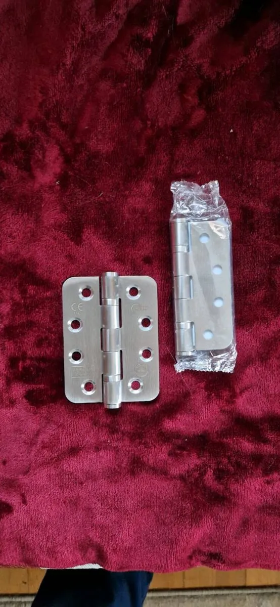 Hinges - Image 4