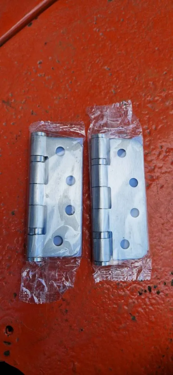 Hinges - Image 3