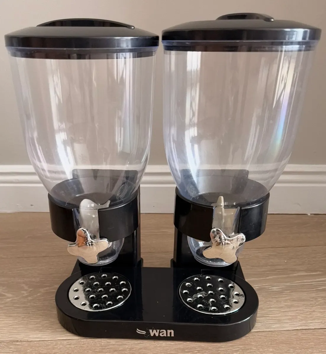 Cereal Dispenser - Image 1