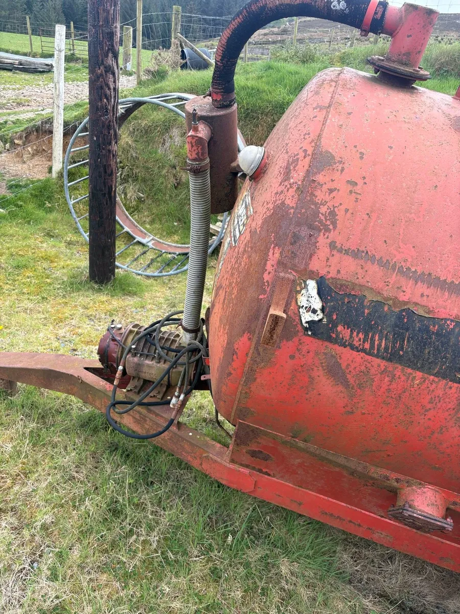 Hi Spec 1600 Gallon VX Model - Image 3