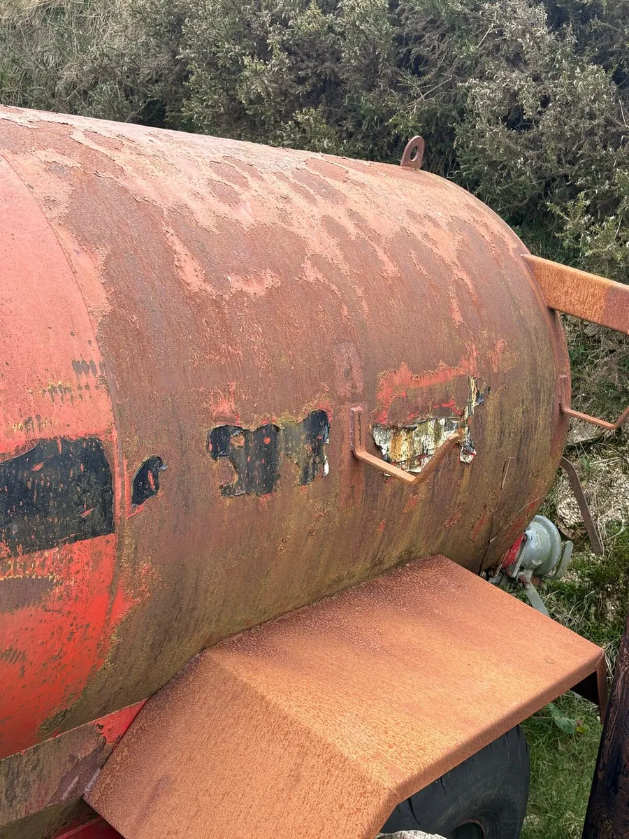Hi Spec 1600 Gallon VX Model - Image 4