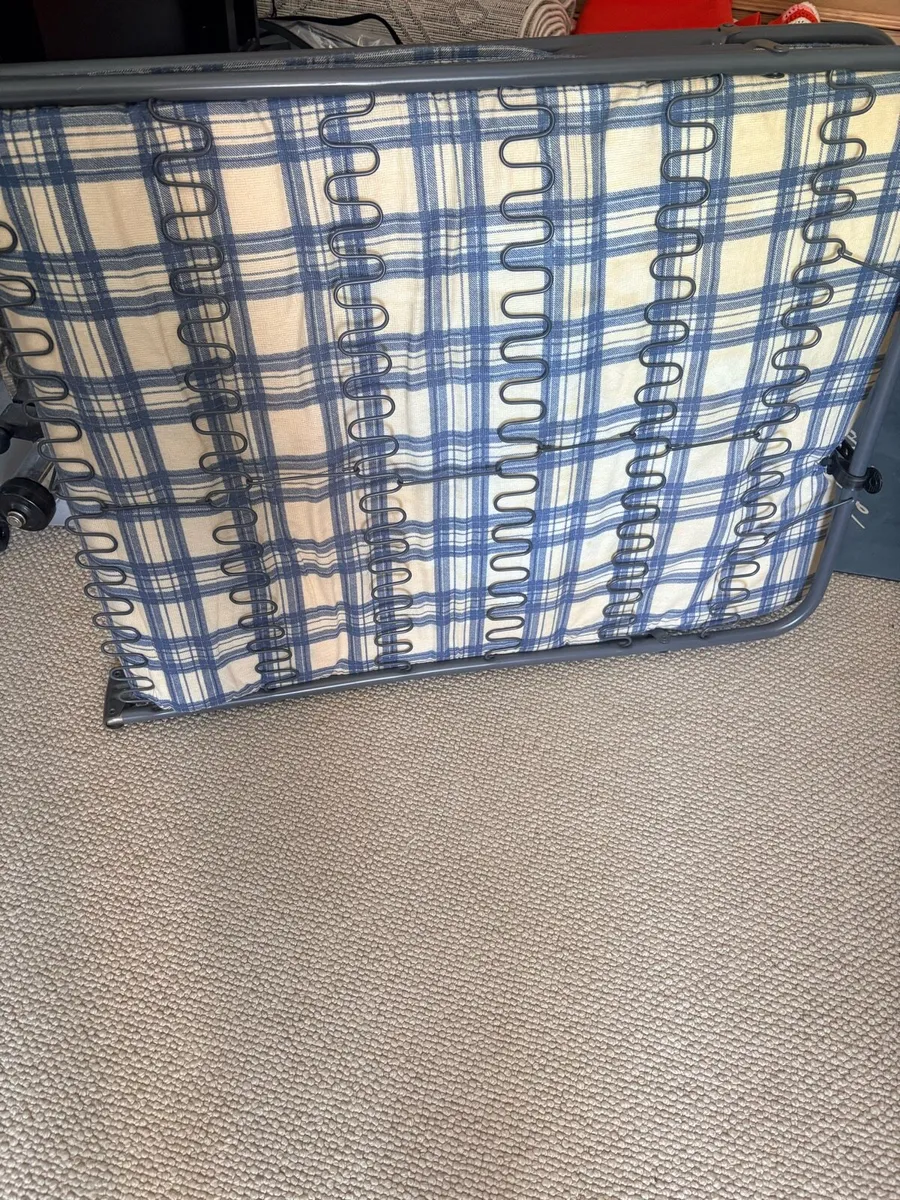 Camp Bed foldaway - Image 4