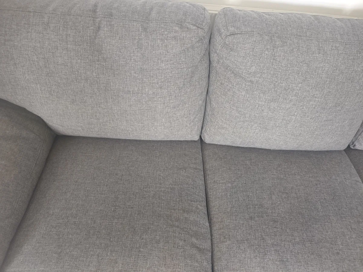Couches - Image 3