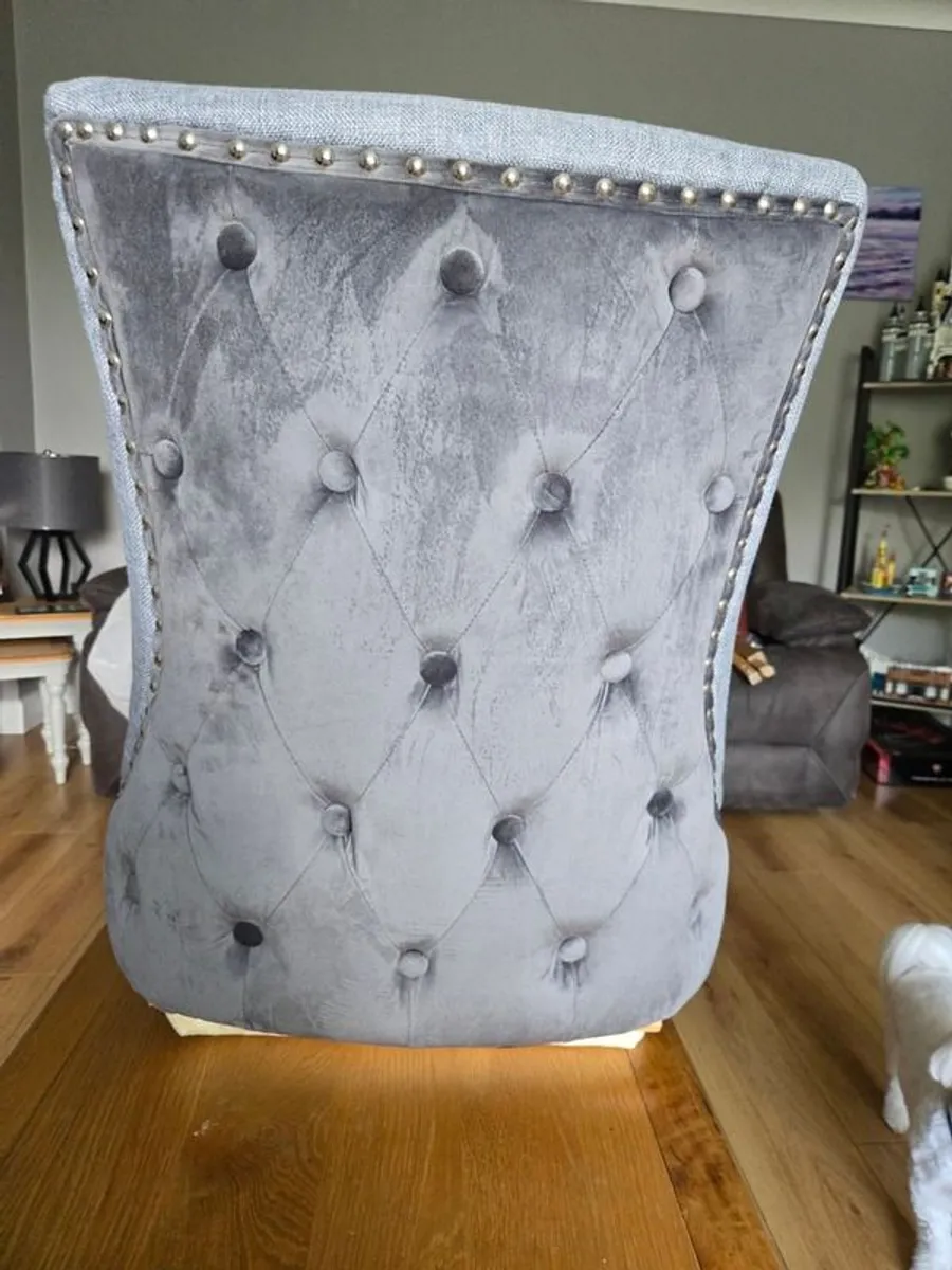 Dining room chairs - Image 2