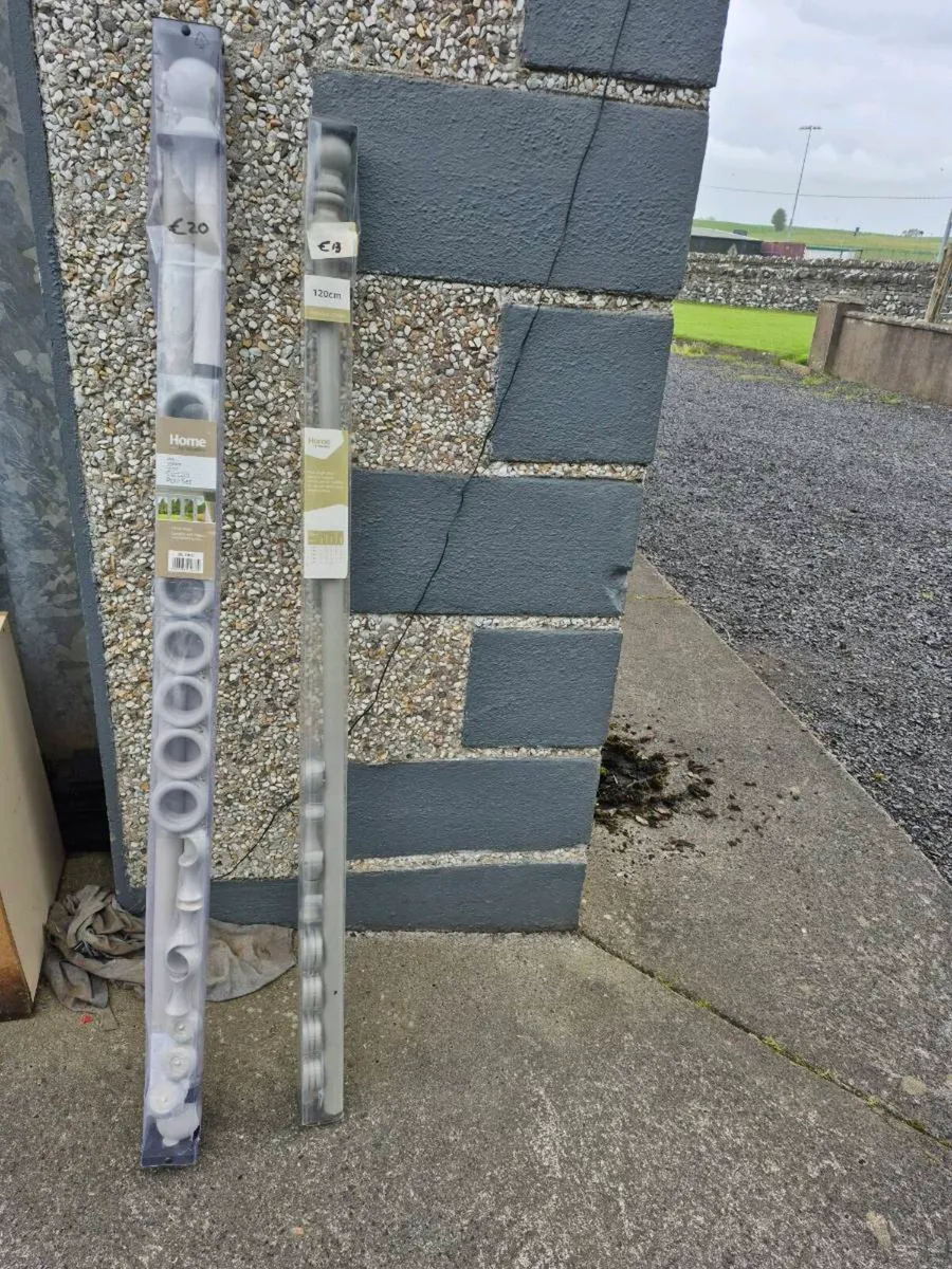 Curtain poles - Image 1