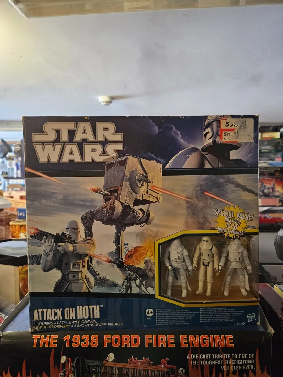 Star Wars Attack on Hoth AT ST - Image 1