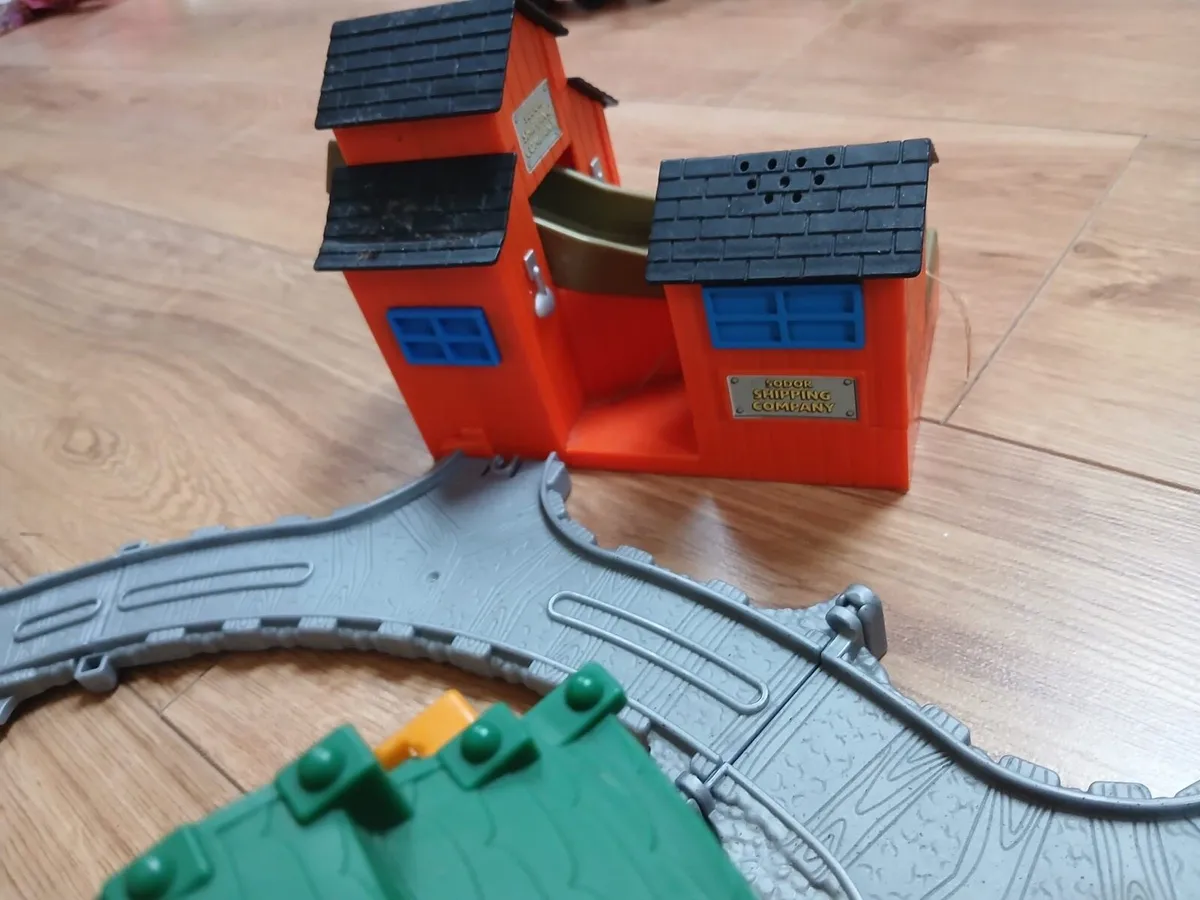 Thomas and friends trains and track sets - Image 4