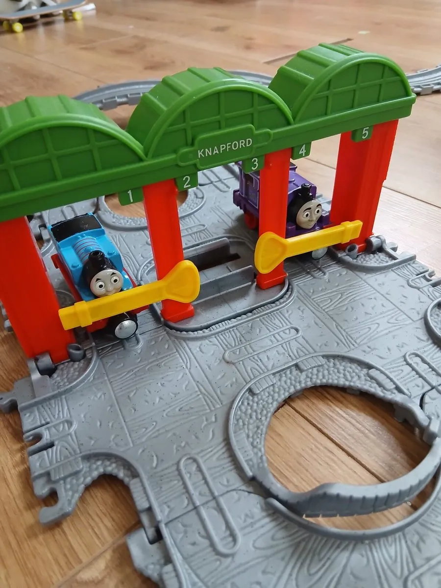 Thomas and friends trains and track sets - Image 2