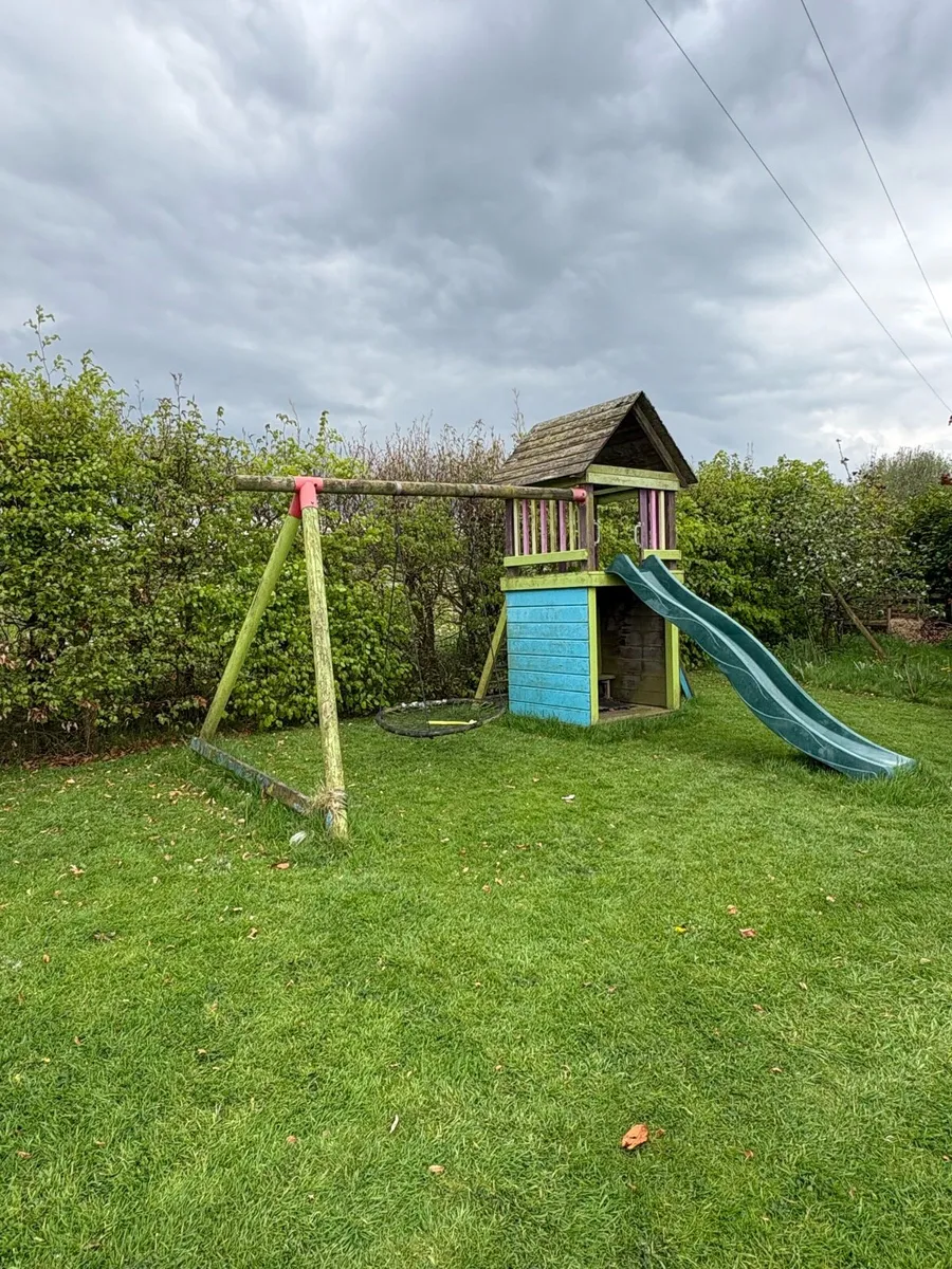 Outdoor playhouse - Image 2