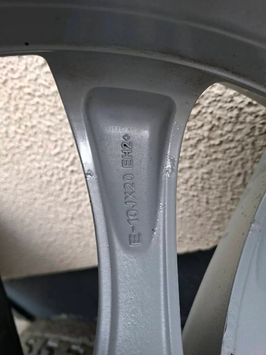 Genuine BMW alloys 
20" - Image 3