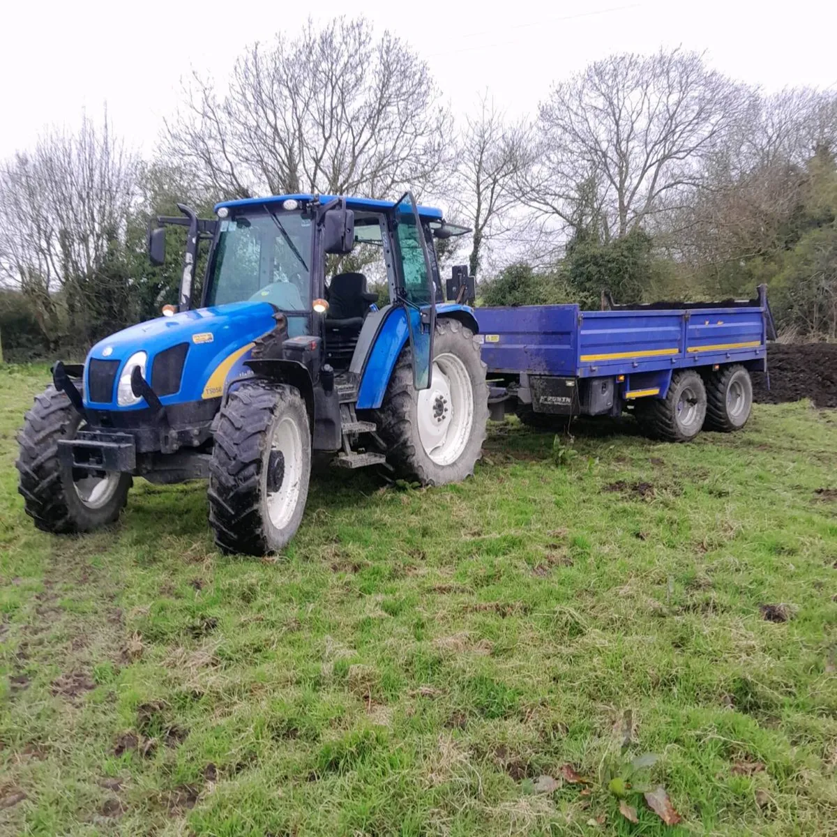Tractor and trailer for hire - Image 2