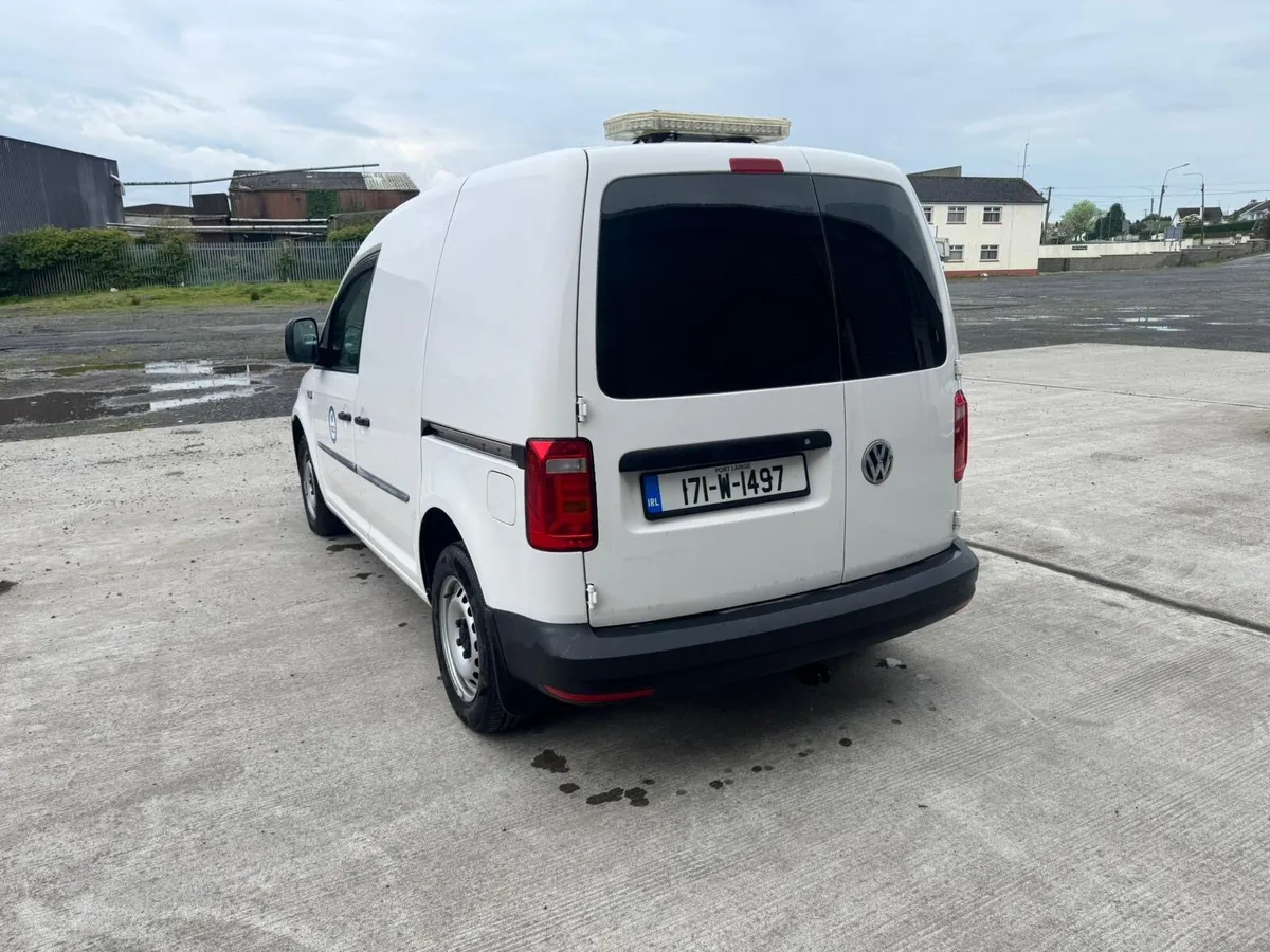 Volkswagen Caddy Automatic Low Mileage - Image 3