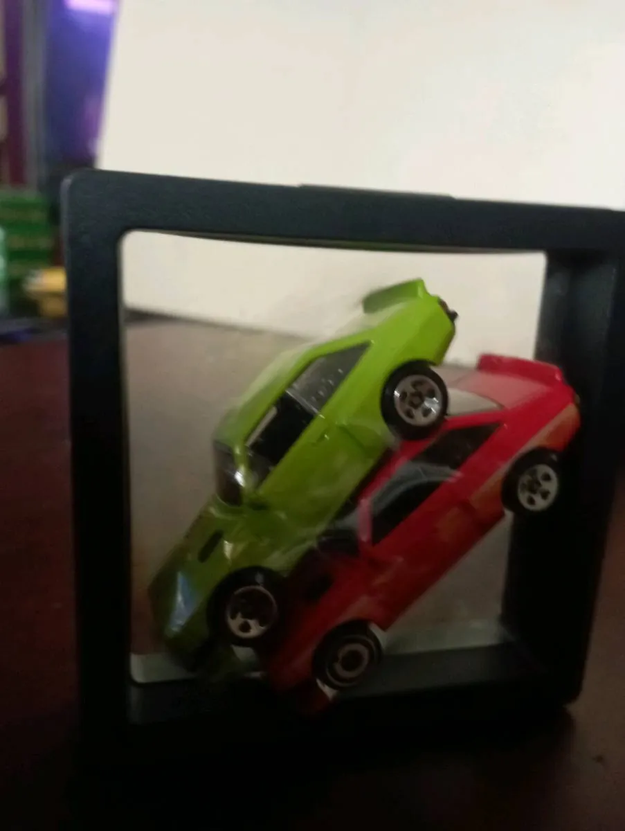 {2} VINTAGE DIE-CAST MODLE FORD  ESCTORS   RS1800 - Image 2
