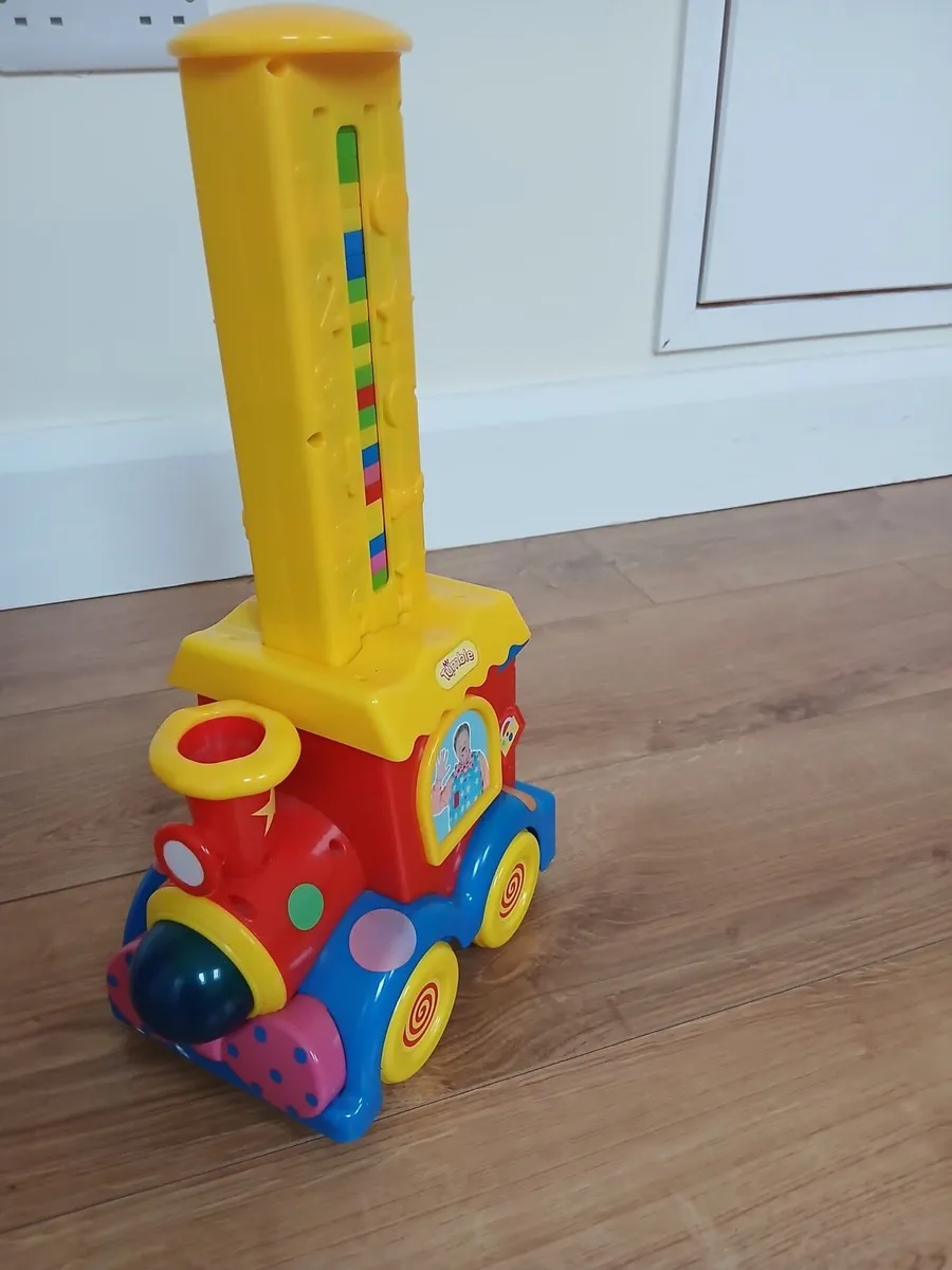 Mr Tumble Domino Train - Image 2