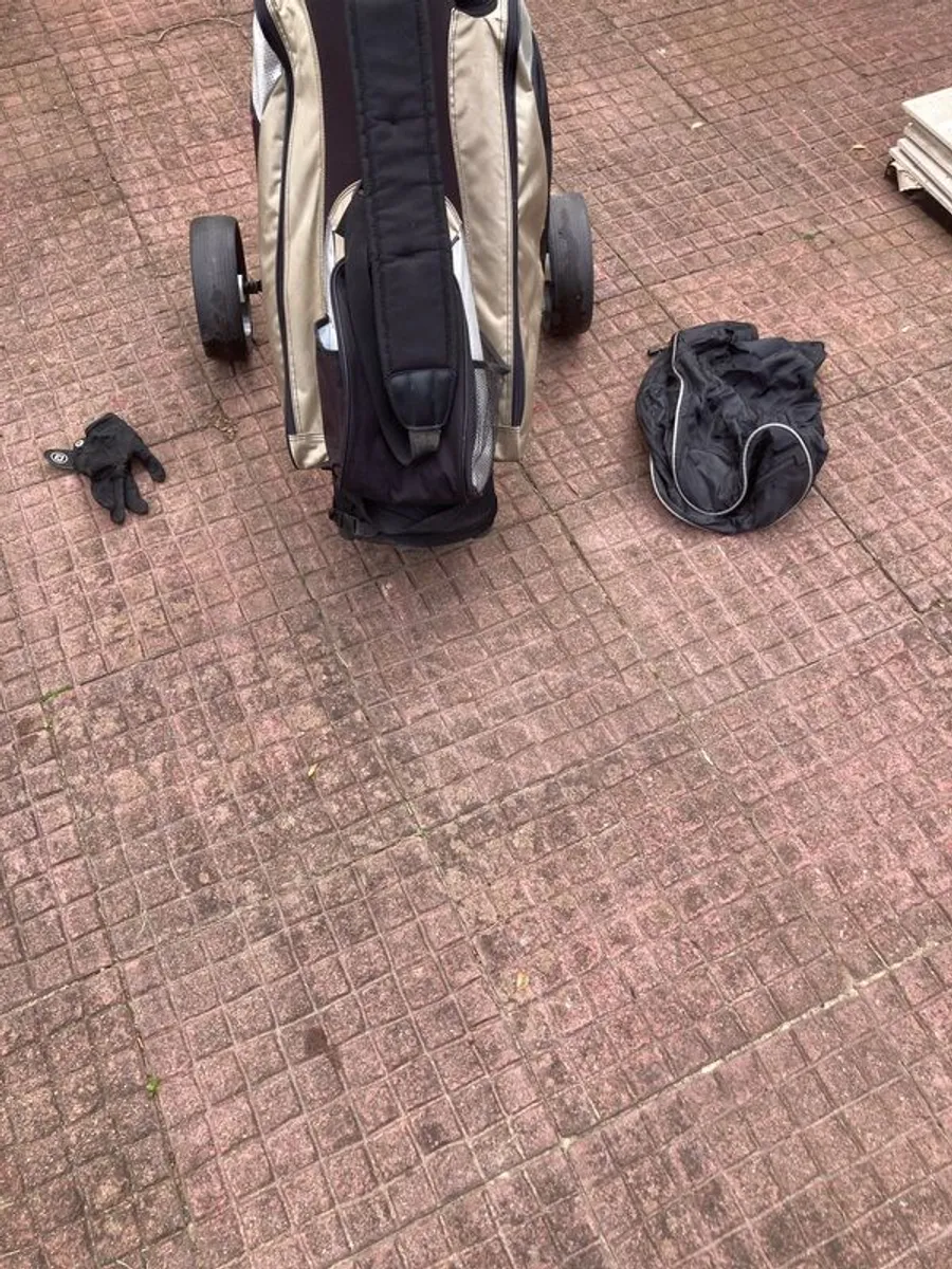 Golf Clubs / Bag / Trolley - Image 1