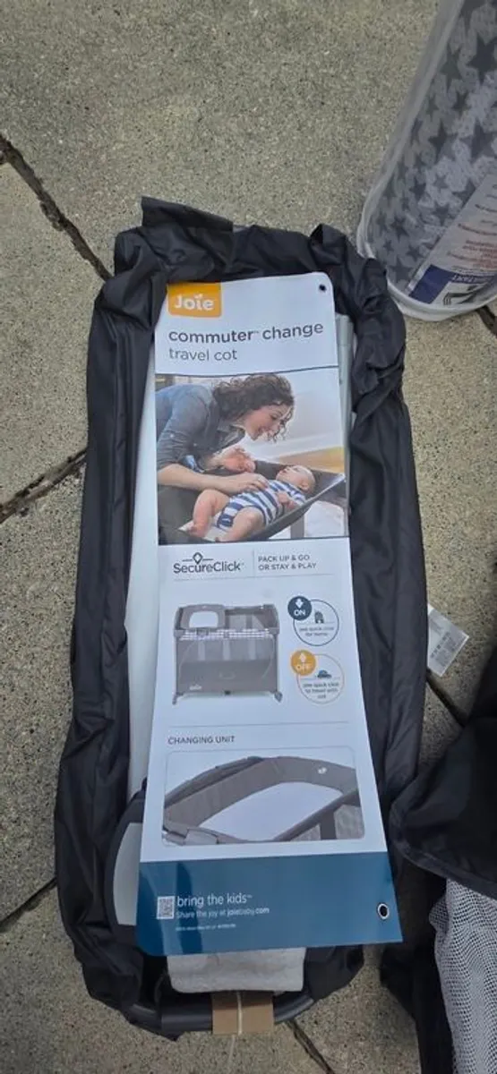 Travel cot - Image 2